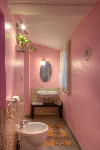Hostal My Room Old Town Arezzo