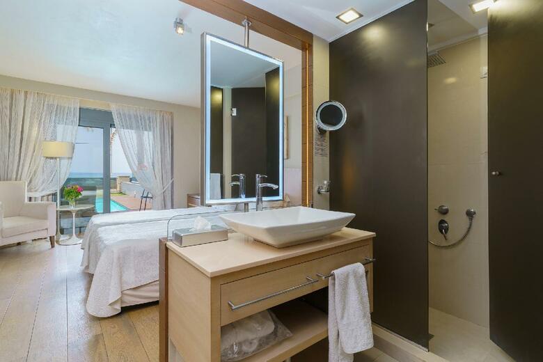 Hotel Aegean Pearl