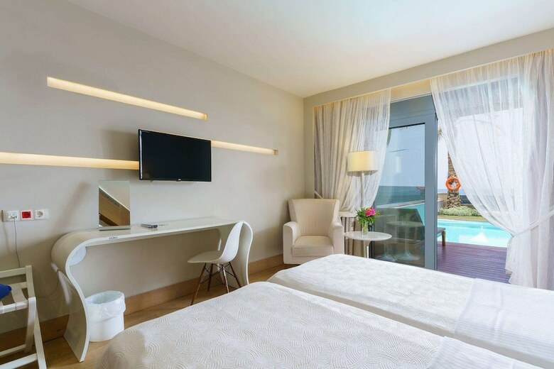 Hotel Aegean Pearl