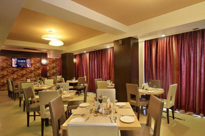 Nandhana Grand Hotel