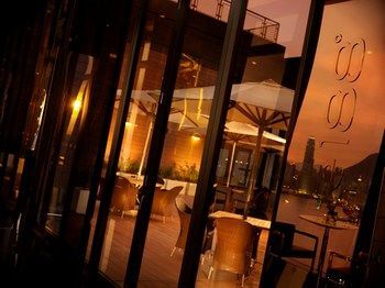 Hotel Harbour Grand Hong Kong