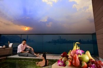 Hotel Harbour Grand Hong Kong