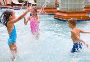 Hotel San Juan Marriott Resort & Stellaris Casino