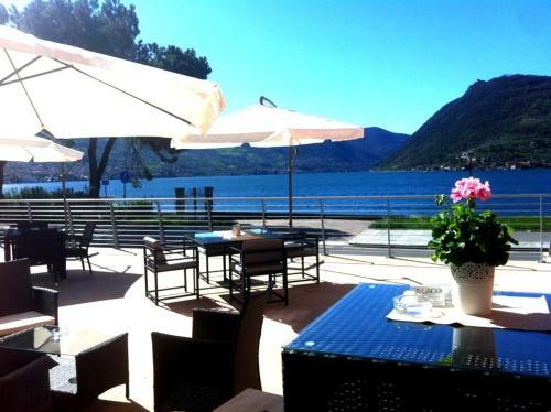 Hostal A Lago