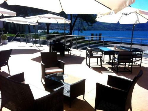 Hostal A Lago
