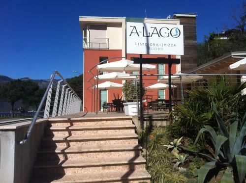Hostal A Lago
