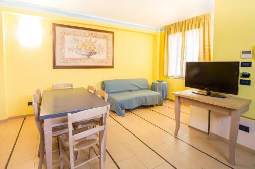 Aparthotel World Village Apartments