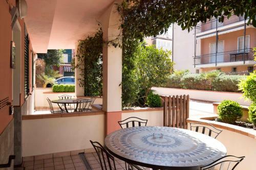 Aparthotel World Village Apartments