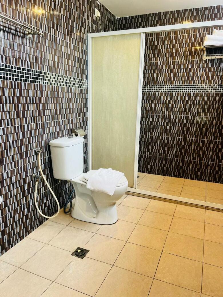 Oyo 562 K Garden Hotel
