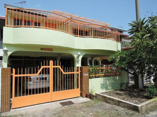 Hostal The Pillohouzzze