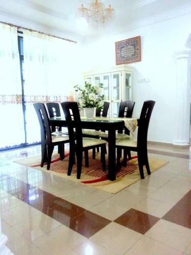Hostal Al Madinah Homestay
