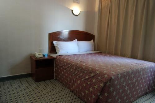 New Caspian Hotel