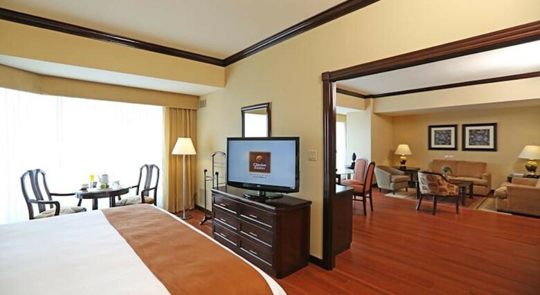 Hotel Clarion Suites Guatemala City