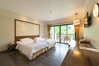Hotel Andaburi Resort