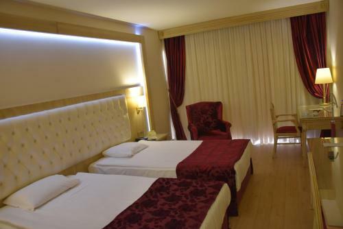 Ege Palas Hotel