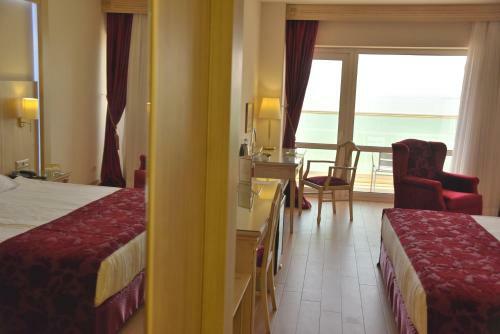 Ege Palas Hotel