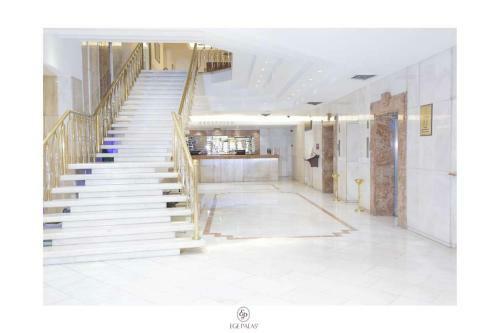 Ege Palas Hotel