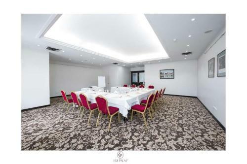 Ege Palas Hotel