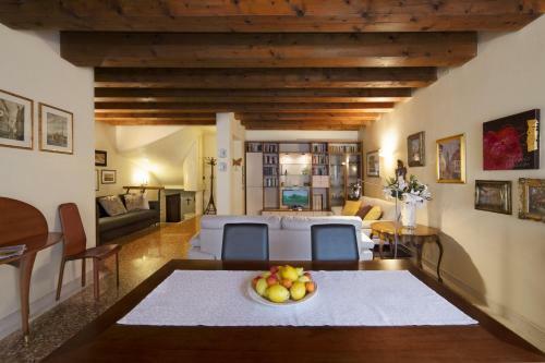 Padovaresidence Apartments - Luxury In Piazza Delle Erbe