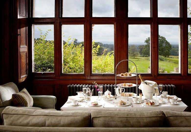 Hotel South Lodge