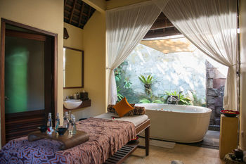 Hotel Komaneka At Bisma