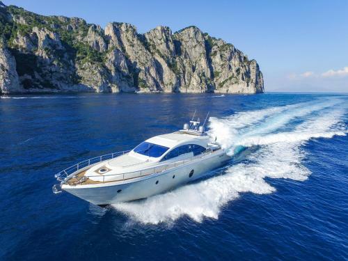 Capasecca Luxury Yacht
