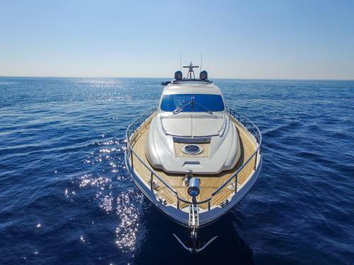 Capasecca Luxury Yacht