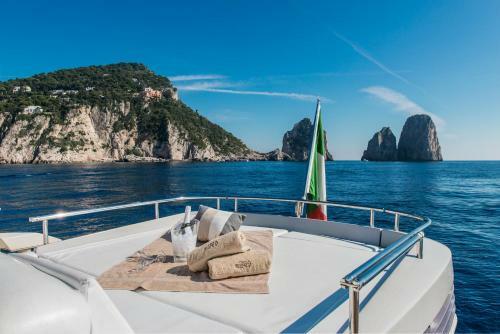 Capasecca Luxury Yacht