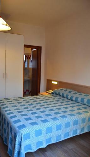 Hotel Midi