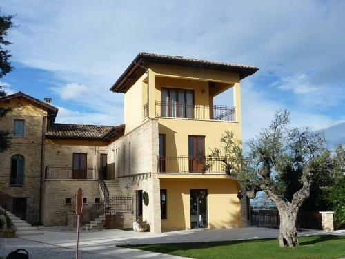 Bed & Breakfast Borgo Fonte Scura