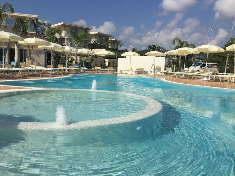 Hotel Blue Bay Resort