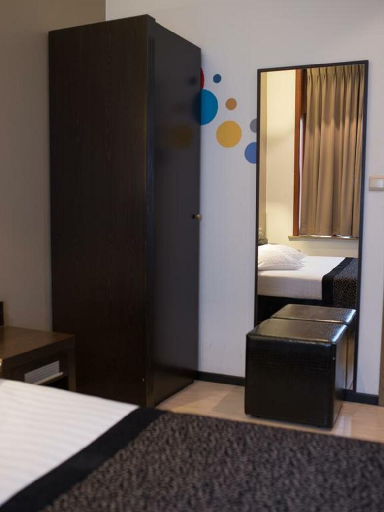 Hotel Floris Ustel Midi