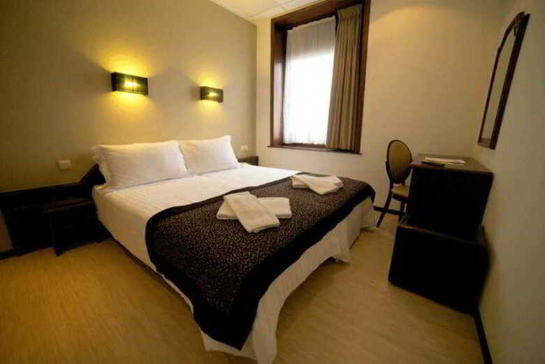 Hotel Floris Ustel Midi