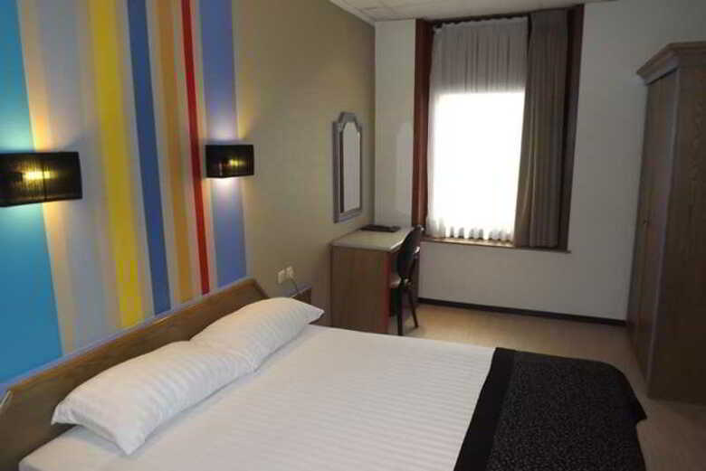 Hotel Floris Ustel Midi