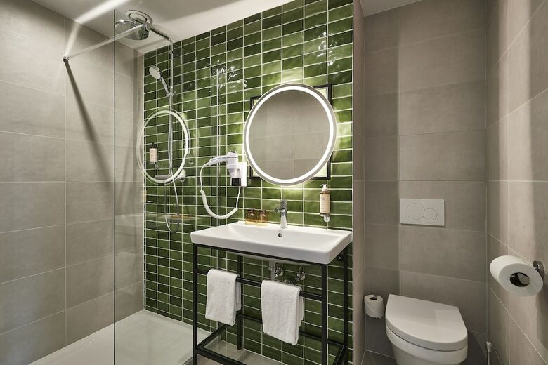 Hotel Floris Ustel Midi