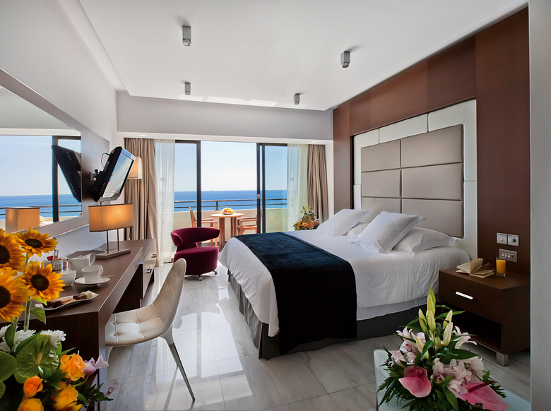 Amathus Beach Hotel