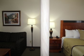 Hotel Monte Carlo Inns Barrie Suites