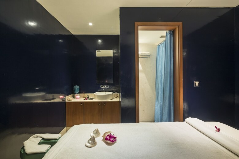Hotel The Park Navi Mumbai