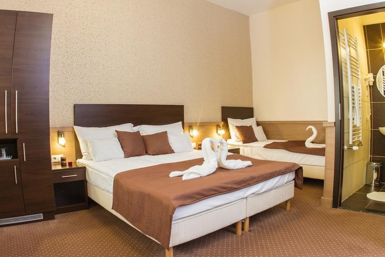 Central Hotel 21