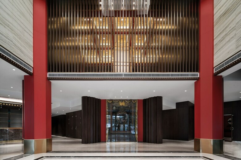 Minshan Lhasa Grand Hotel