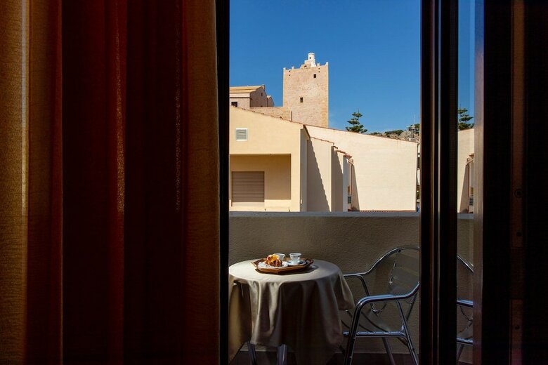 Hotel Riva Del Sole