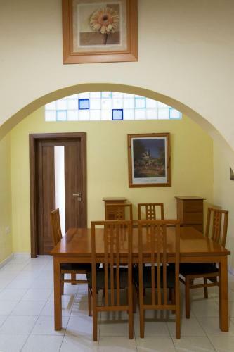 Large St Julians Apartment