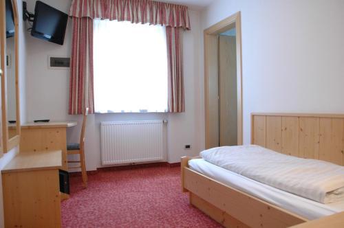Hotel Falzares