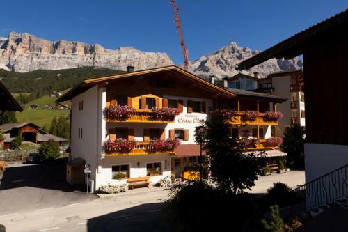 Hotel Pension Ciasa Olga