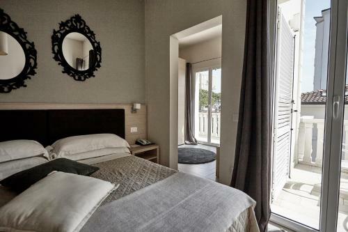 Rouge Hotel International