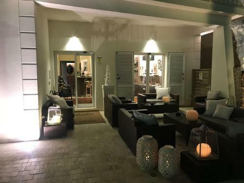 Rouge Hotel International