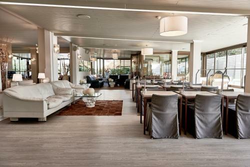 Rouge Hotel International