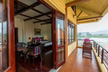 Hotel Mai Chau Lodge