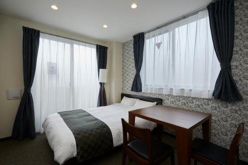Hostal Rinn Shichijo Ohashi Bridge