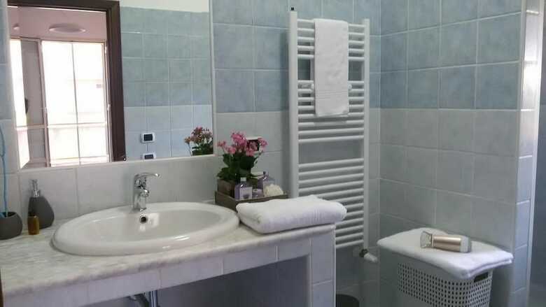 Bed & Breakfast Def House